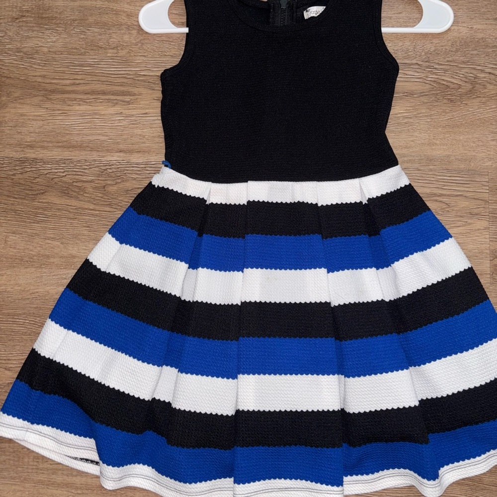 Knitworks Black and White Pleated Fit and Flare Dress